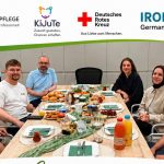 Kooperationstreffen in Gelsenkirchen: Team von ICC Intensivpflege, KiJuTe, DRK und IROP Germany am Frühstückstisch